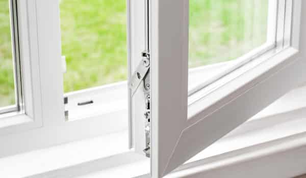 Migliora l'efficienza energetica della tua casa con gli infissi in pvc